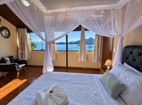 Master Sea View Suite, Photo 1 of 8